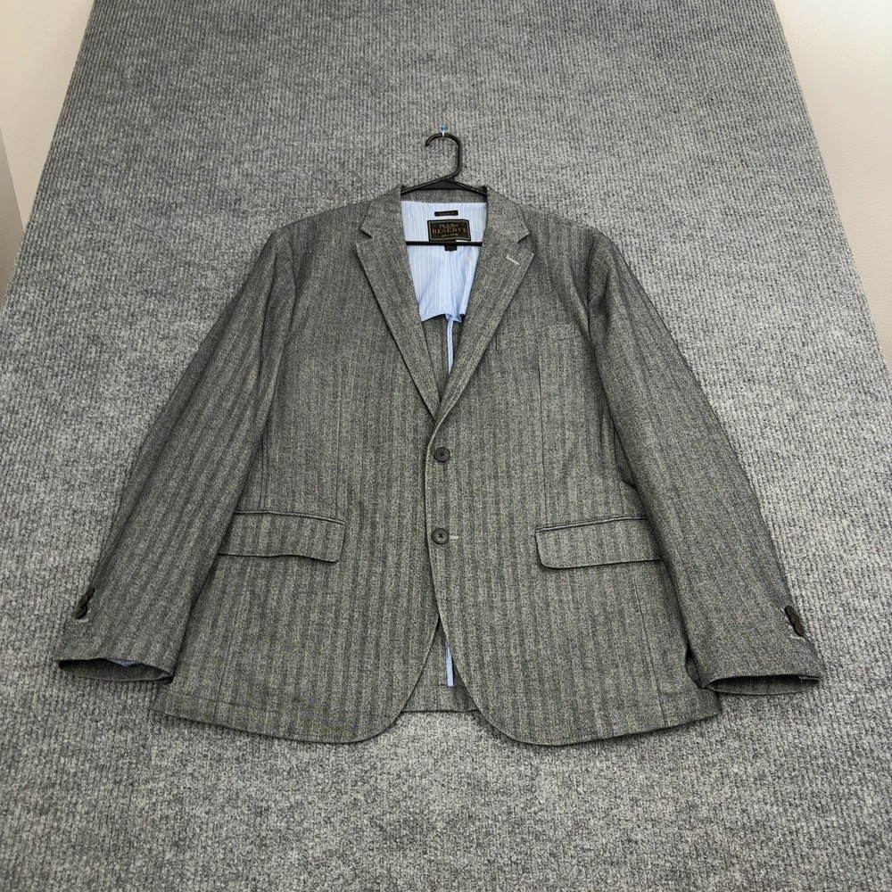 Jos A Bank Reserve Blazer Mens XL Grey Herringbone Tailored Fit Sport Coat Style